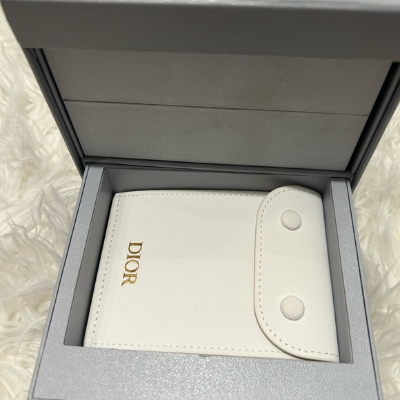 GEM DIOR: 27 mm (1”), Steel, Mother-of-Pearl and Diamonds - Picture 10 of 11